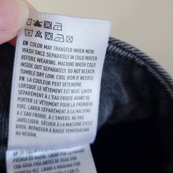 American Eagle High Rise Curvy Mom Tapered Jeans Pockets Dark Blue Denim Size 4 - Picture 8 of 8